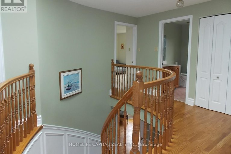 28795568/1804-robinwood-place/chapel-hill/ottawa/ontario/K1C6L4_18
