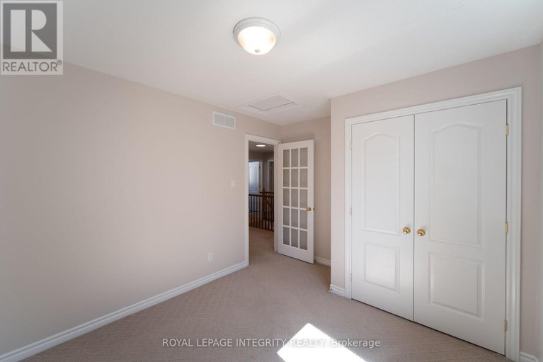 28879504/141-steeple-chase-drive/bridlewood/ottawa/ontario/K2M2Z5_31