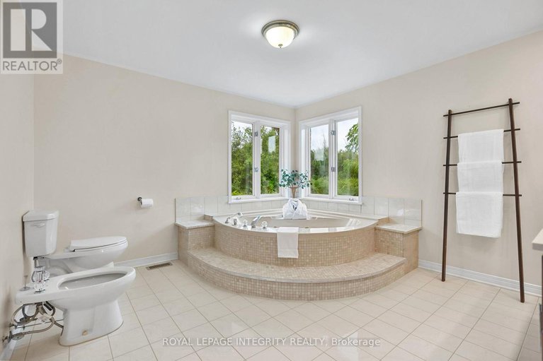 28798691/22-marchbrook-circle/rural-kanata-central/ottawa/ontario/K2W1A1_27