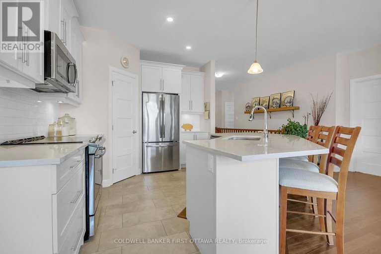 28739997/893-artemis-circle/manotick-south-to-roger-stevens/ottawa/ontario/K4M0H7_15