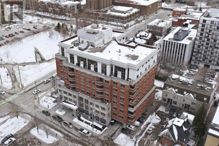 29398447/306-320-mcleod-street/ottawa-centre/ottawa/ontario/K2P1A3_1