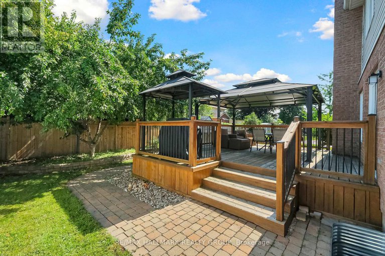 28645671/3034-courtyard-crescent/upper-hunt-club/ottawa/ontario/K1T3R7_30