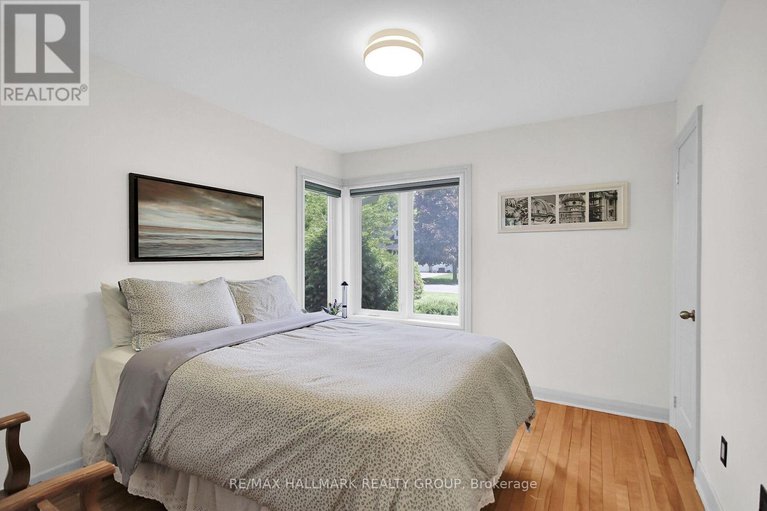 28389488/27-savuto-way/meadowlandscrestview/ottawa/ontario/K2G2S9_23