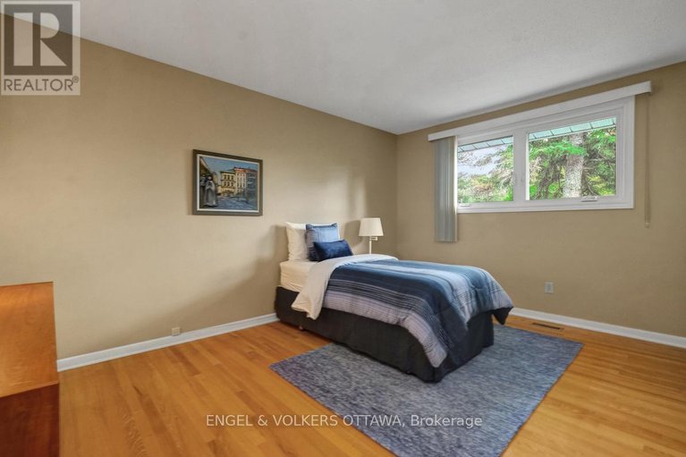 29036505/29-qualicum-street/bruce-farmgraham-parkqualicumbellands/ottawa/ontario/K2H7H1_36