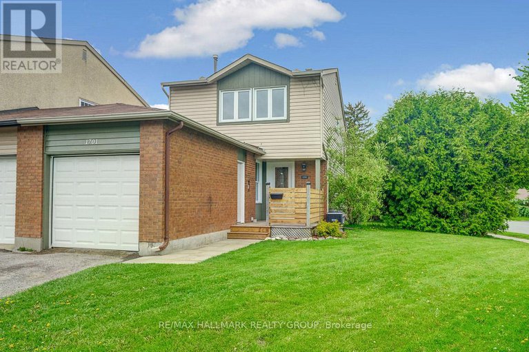28349257/1701-lafrance-drive/queenswood-heights-south/ottawa/ontario/K1E2L7_1