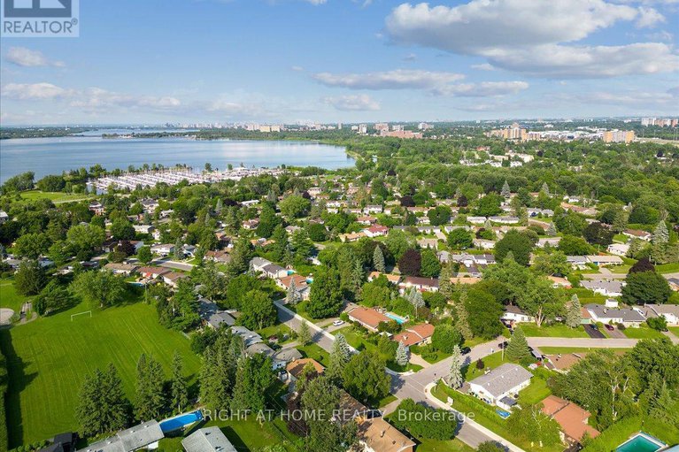 29161364/1-harrogate-place/crystal-beach/ottawa/ontario/K2H5L6_27