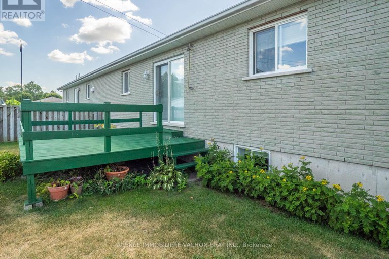28708215/53-sandfield-avenue-n/alexandria/north-glengarry/ontario/K0C1A0_27