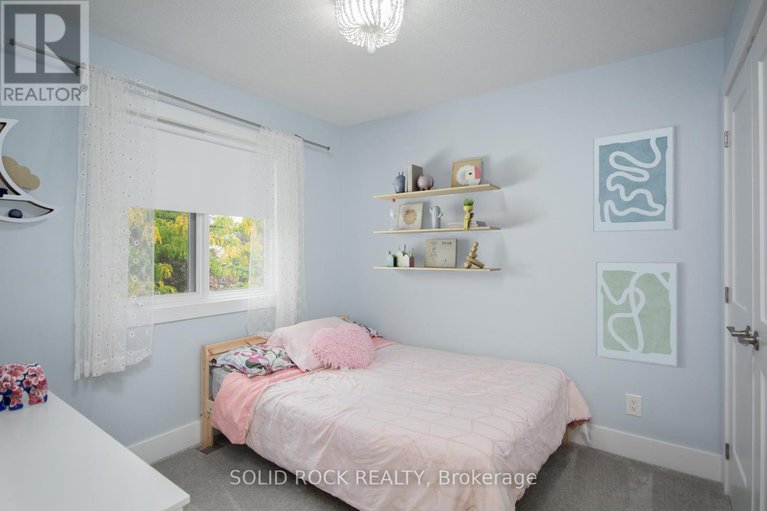 29244724/119-kincardine-drive/glencairnhazeldean/ottawa/ontario/K2V1B1_27