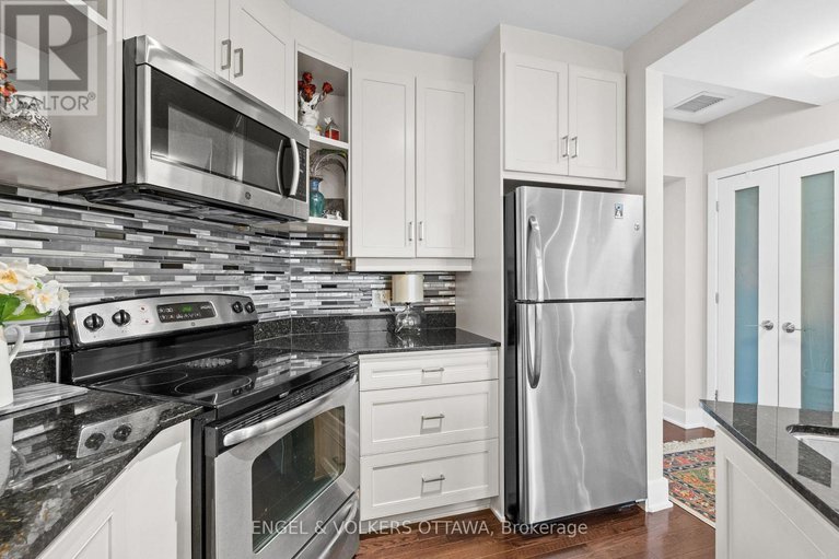 29084366/102-75-cleary-avenue/woodroffe/ottawa/ontario/K2A1R8_7