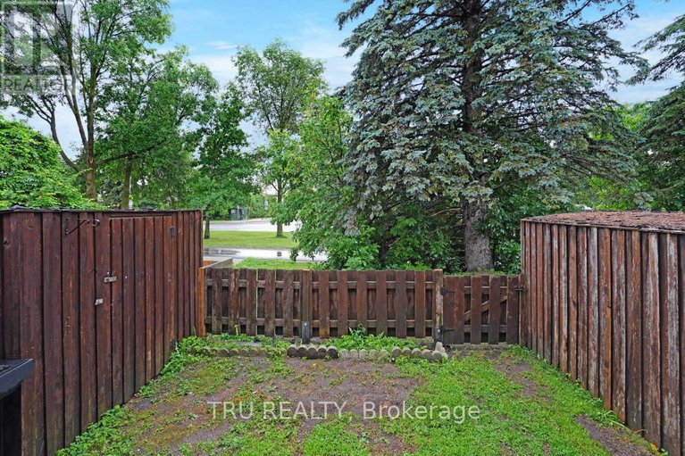 28561491/60-98-mcclintock-way-way/katimavik/ottawa/ontario/K2L2A4_31
