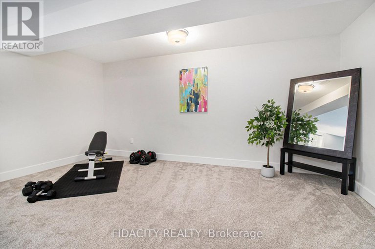 28939851/250-maygrass-way/remainder-of-stittsville-area/ottawa/ontario/K2S2K9_22