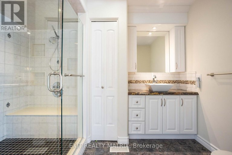 29420429/2127-kingsley-street/clarencerockland-twp/clarence-rockland/ontario/K0A1E0_25