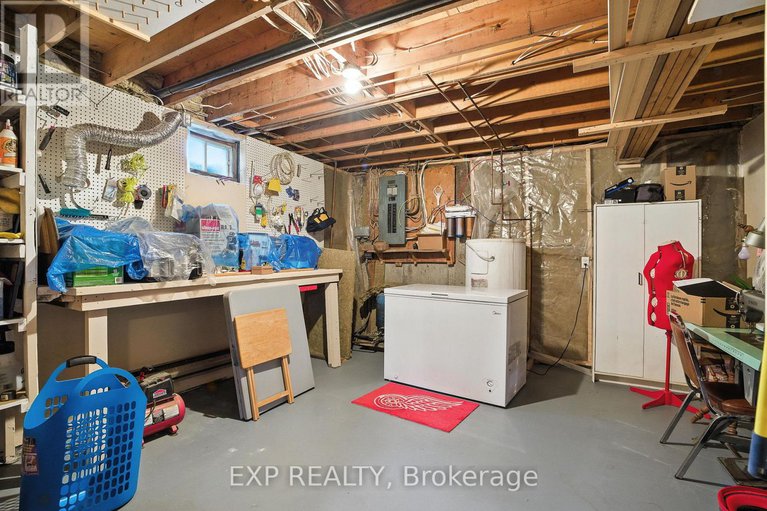 28525895/7800-34-highway/vankleek-hill/champlain/ontario/K0B1R0_22