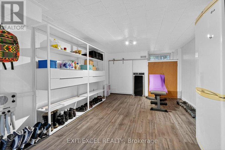 28937758/799-quinlan-road/elmvale-acres/ottawa/ontario/K1G1R8_28