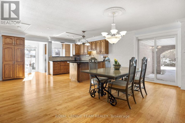 27932475/44-sycamore-drive/arbeatha-park/ottawa/ontario/K2H8K3_8