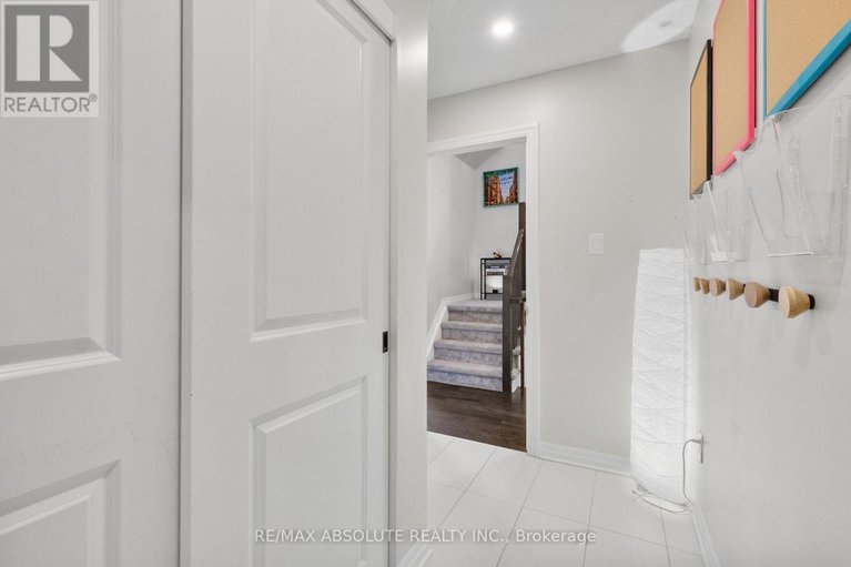 28626462/243-overberg-way/emerald-meadowstrailwest/ottawa/ontario/K2S0V8_9