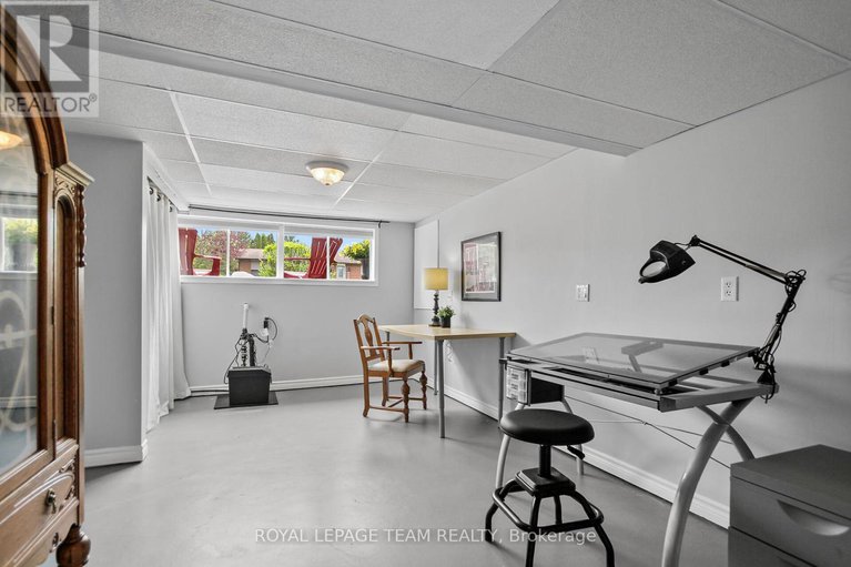 28356426/6489-doctor-blair-crescent/north-gower/ottawa/ontario/K0A2T0_31