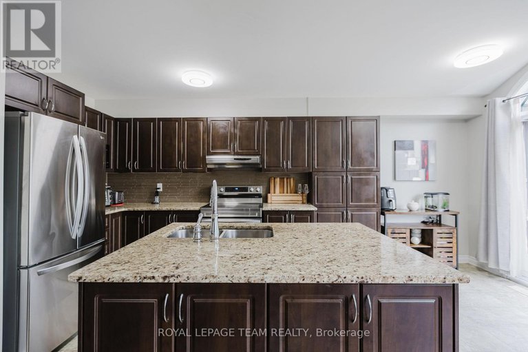 28866430/121-mancini-way/strandherd/ottawa/ontario/K2J5X3_12