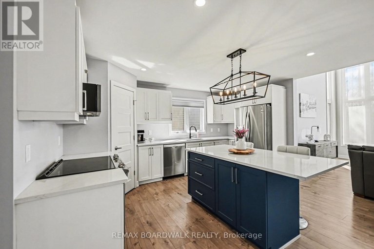 29647826/160-hybrid-street/embrun/russell/ontario/K0A1W0_7