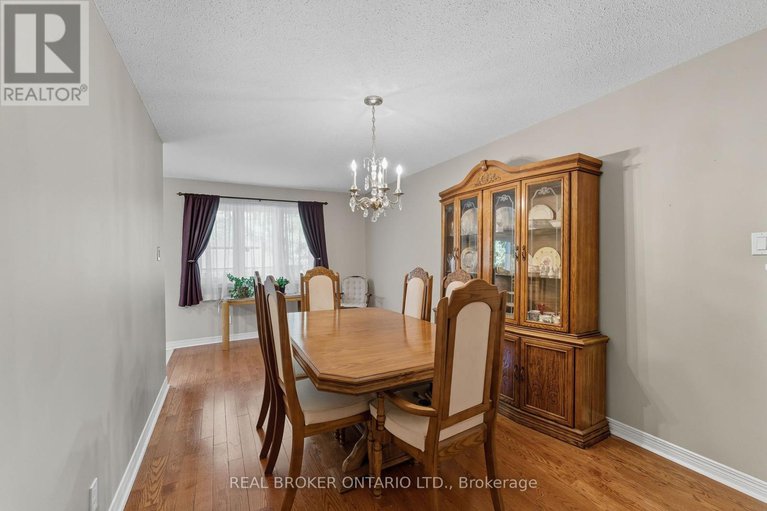 28843559/6-candow-crescent/stittsville-north/ottawa/ontario/K2S1K7_19