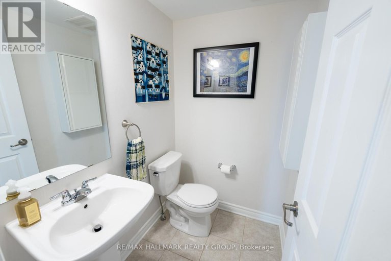 28835804/106-gelderland-private/emerald-meadowstrailwest/ottawa/ontario/K2V0H8_14