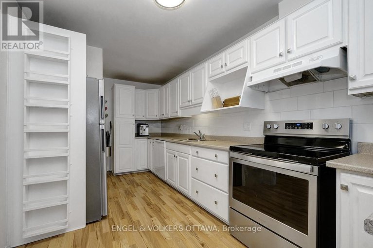 29301738/116-3445-uplands-drive/hunt-club/ottawa/ontario/K1V9N5_15