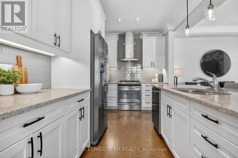 29455181/375-meadowbreeze-drive/emerald-meadowstrailwest/ottawa/ontario/K2M0K3_15