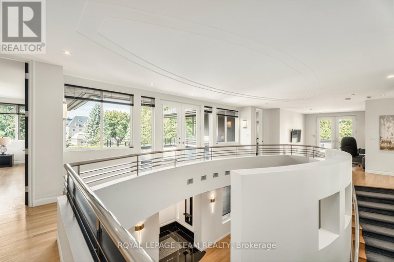28493969/725-manor-avenue/rockcliffe/ottawa/ontario/K1M0E4_22