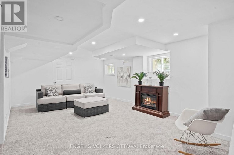 28726493/249-faircrest-road/alta-vistafaircrest-heights/ottawa/ontario/K1H5C9_33