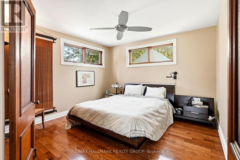 29571963/53-scrivens-street/britannia/ottawa/ontario/K2B8M6_10