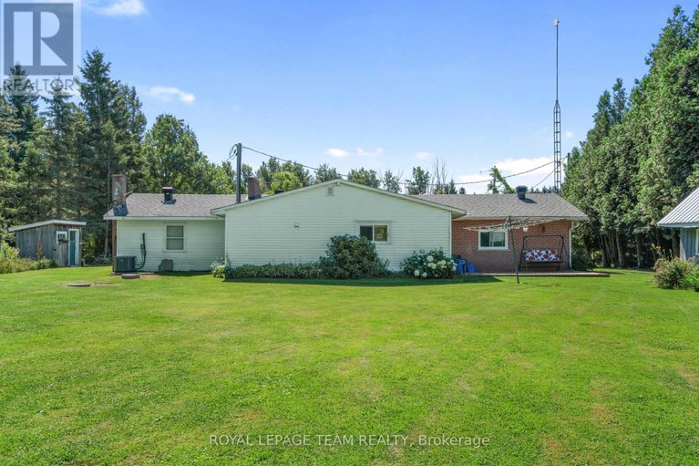 28652632/12135-county-road-2-road/south-dundas-williamsburgh-twp/south-dundas/ontario/K0C1X0_31