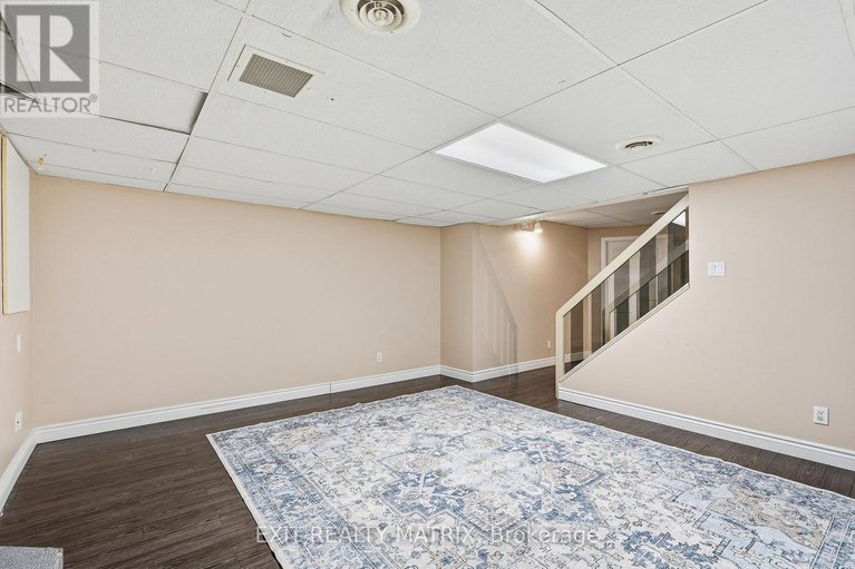 29666796/203-montee-outaouais-road/town-of-rockland/clarence-rockland/ontario/K4K1G2_38