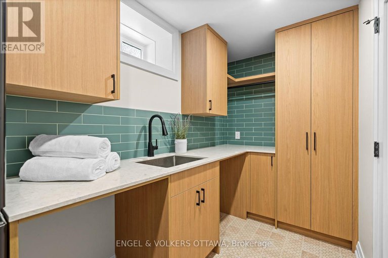 27914268/51-ross-avenue/ottawa-west/ottawa/ontario/K1Y0N4_36
