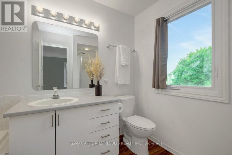 28826412/97-flowertree-crescent/emerald-meadowstrailwest/ottawa/ontario/K2M2R7_23