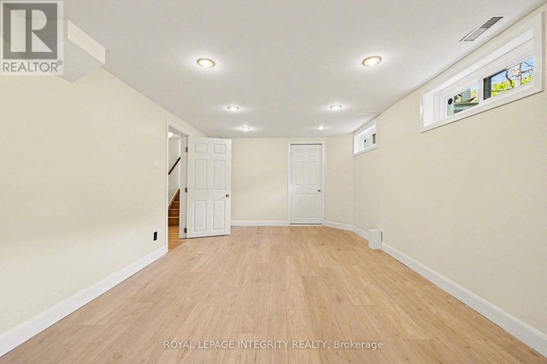 29653716/1199-stanton-road/queensway-terrace-southridgeview/ottawa/ontario/K2C3C9_28