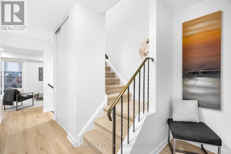 29575712/c-477-moodie-drive/arbeatha-park/ottawa/ontario/K2H8T7_20