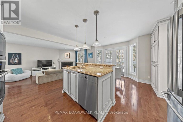 29312529/1367-talcy-crescent/fallingbrookridgemount/ottawa/ontario/K4A3C4_15