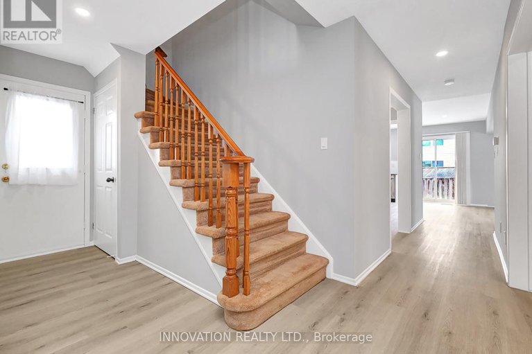 28246282/2-chickasaw-crescent/bridlewood/ottawa/ontario/K2M1M3_4