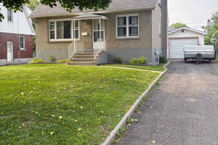 28433630/1123-secord-avenue/billings-bridge/ottawa/ontario/K1H8C9_2