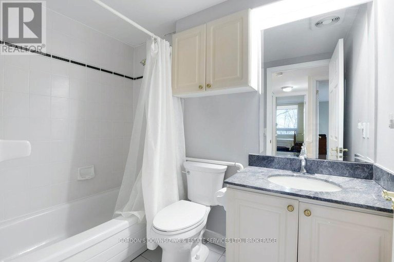 29600796/103-3099-carling-avenue/bayshore/ottawa/ontario/K2H5A6_35