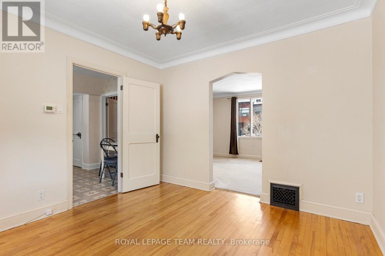 29327358/242-fairmont-avenue/civic-hospital/ottawa/ontario/K1Y1X9_10