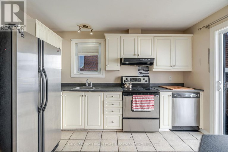 28837595/31-837-eastvale-drive/beaconwood/ottawa/ontario/K1J7T5_5