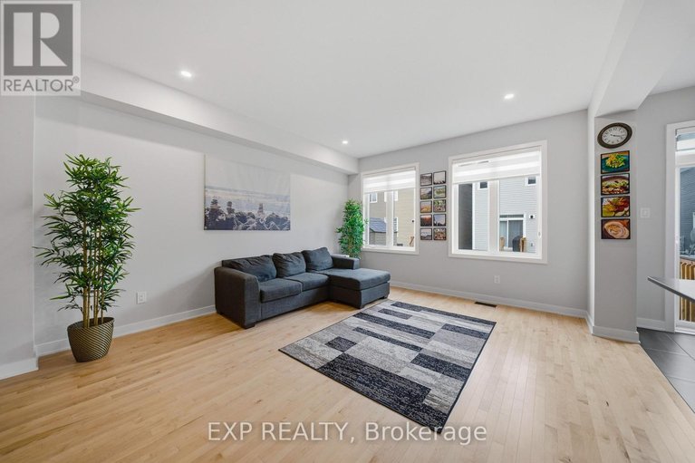 29623350/658-terrier-circle/goulbourn-twp-from-franktown-rdsouth-to-rideau/ottawa/ontario/K0A2Z0_9