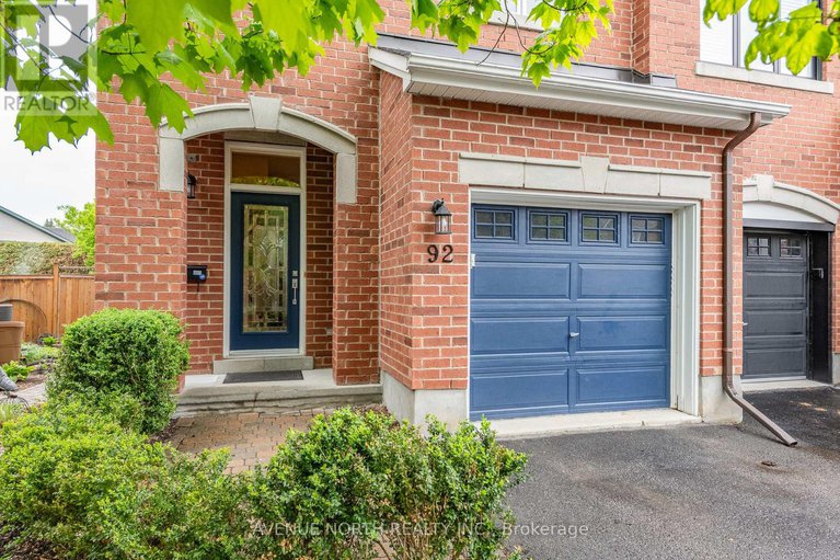 28359257/92-encore-private/city-viewskylinefisher-heightsparkwood-hills/ottawa/ontario/K2E0A2_2