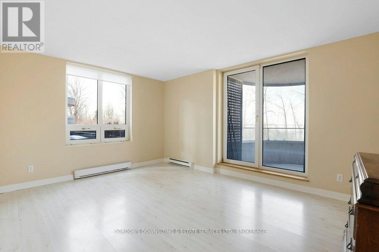 29600796/103-3099-carling-avenue/bayshore/ottawa/ontario/K2H5A6_26