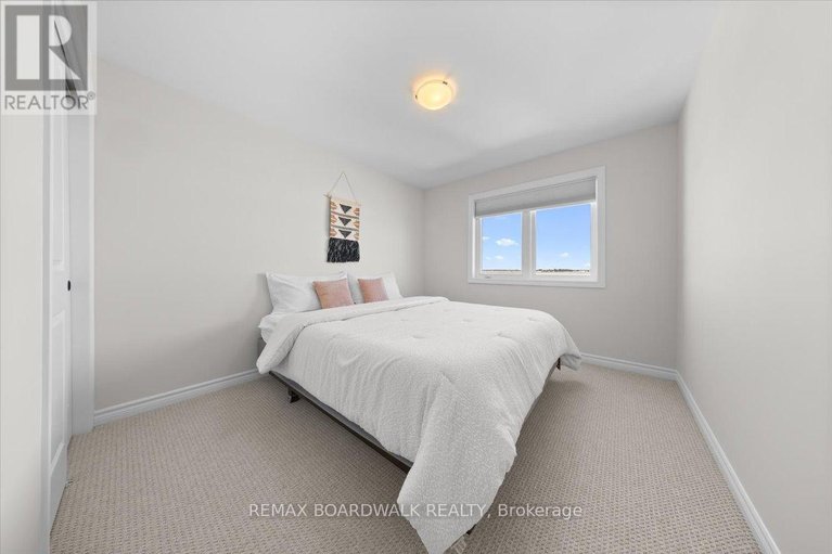 29543323/297-labelle-street/embrun/russell/ontario/K0A1W0_37