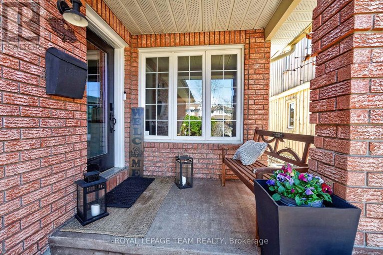 29629629/151-equestrian-drive/bridlewood/ottawa/ontario/K2M2C1_4