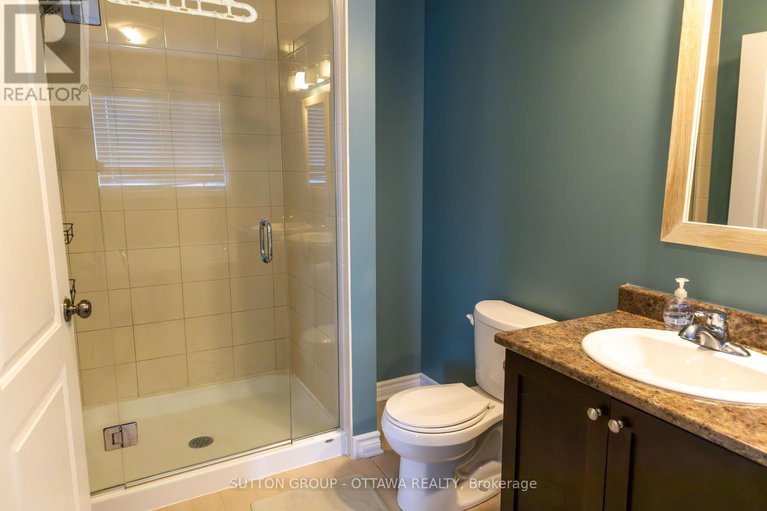 28230051/654-moorpark-avenue/emerald-meadowstrailwest/ottawa/ontario/K2M0H8_25