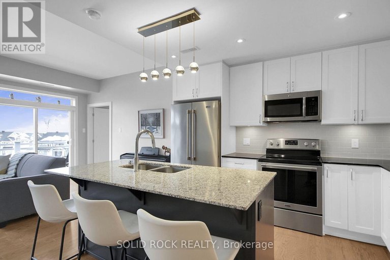 28510618/301-345-elizabeth-cosgrove-private/mer-bleuebradley-estatesanderson-park/ottawa/ontario/K1W0K6_8