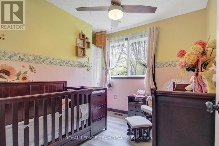 28920560/129-spinnaker-way/constance-bay/ottawa/ontario/K0A3M0_18